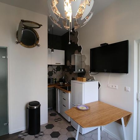 Le Petit Lys Lägenhet Vincennes Exteriör bild